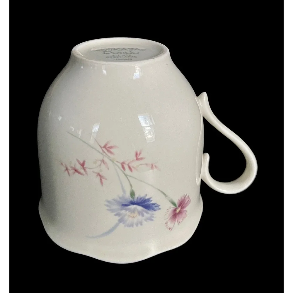 Set Of 6 Mikasa Rondo Stephanie Flat Cups EJ 952 Cream Colored with Wildflowers‎